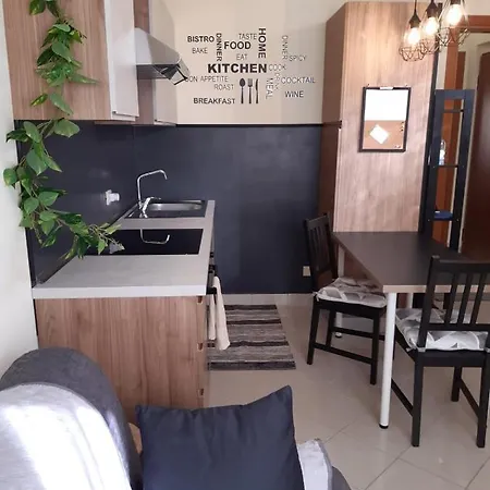 Casa Di Tiziana 아파트 안치오