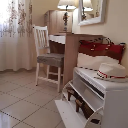 Casa Di Tiziana 안치오