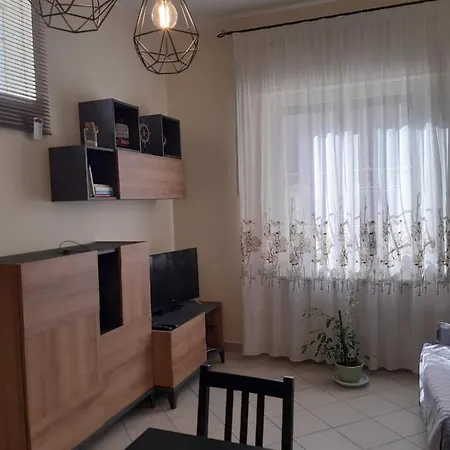 Casa Di Tiziana 아파트 안치오