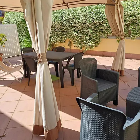 Casa Di Tiziana 아파트 안치오